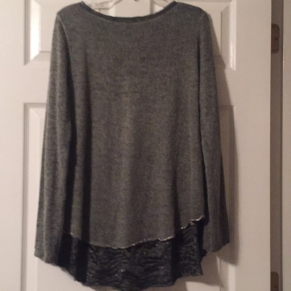 Sweater - Picture 5 of 5